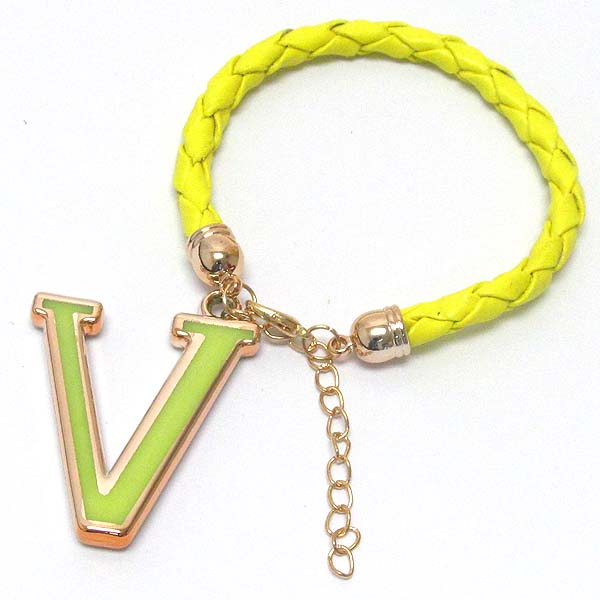 Initial charm and leatherette band bracelet - v