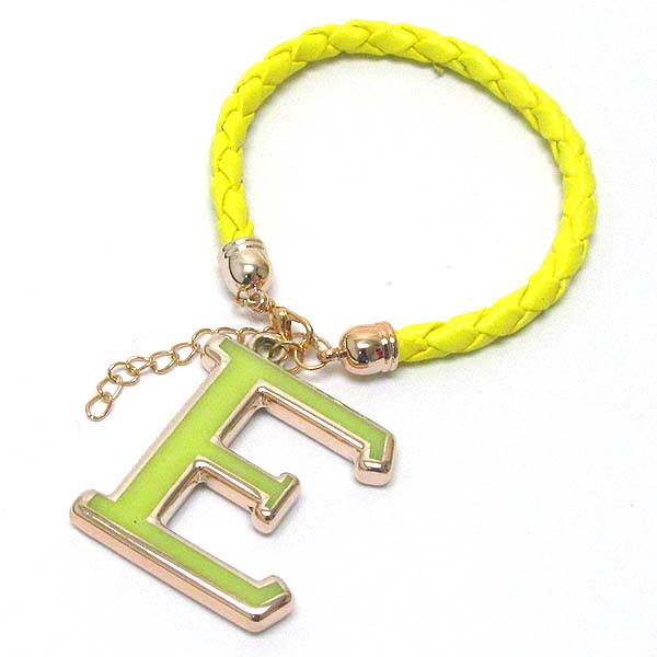 Initial charm and leatherette band bracelet - e