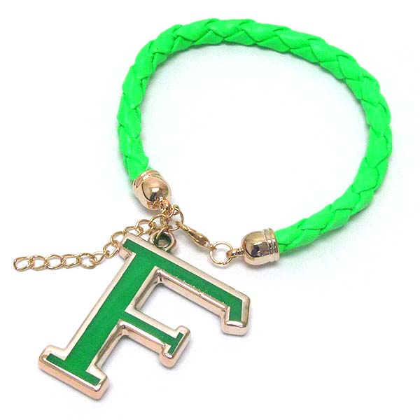 Initial charm and leatherette band bracelet - f