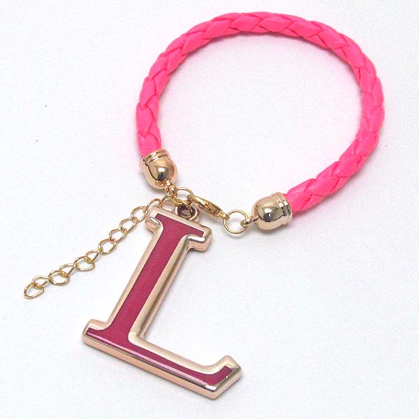 Initial charm and leatherette band bracelet - l