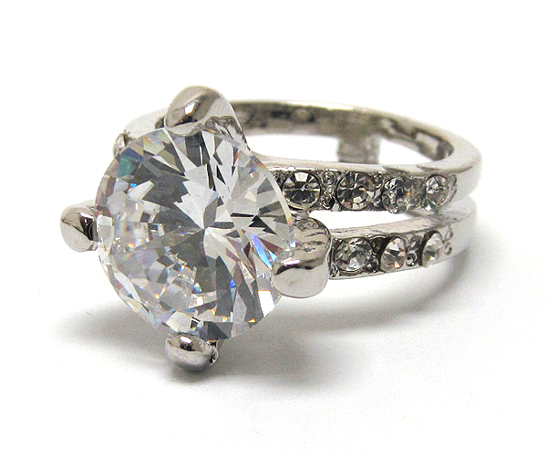 Round cubic zirconia engagement style ring