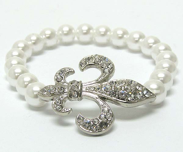 Crystal puffy fluer de lis with multi pearl stretch bracelet