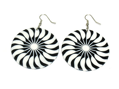 Black and white print acryl hoop earring - hoops