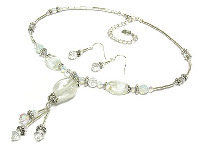 Multi glass beads necklace and earrign set