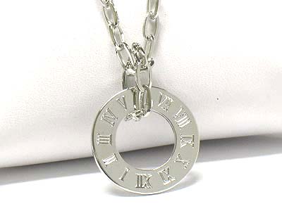 Metal roman number ring disk pendant necklace