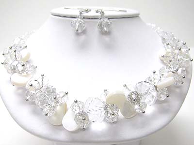 Crystal cut facet glass beads and shell disk necklace set 