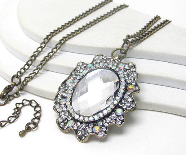 Crystal stud and oval glass center pendant necklace