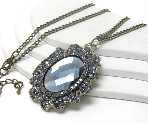 Crystal stud and oval glass center pendant necklace