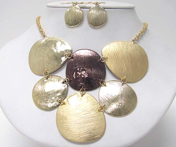 Architectural style scratch metal disk link necklace earring set