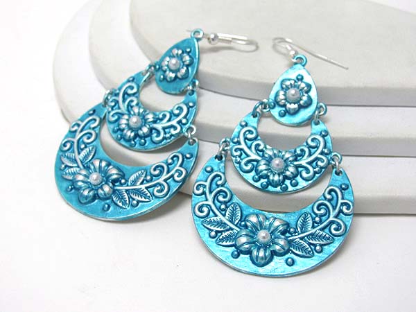 Flower deco metal crescent link drop earring