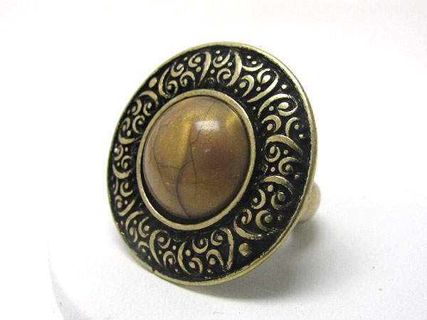 Natural stone textured metal round stretch ring