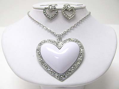 Crystal frame large acryl puffy heart pendant long  necklace set 