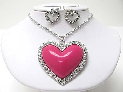 Crystal frame large acryl puffy heart pendant long  necklace set 