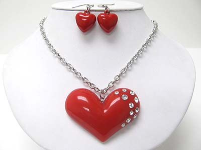 Crystal stud large acryl puffy heart pendant long  necklace set 