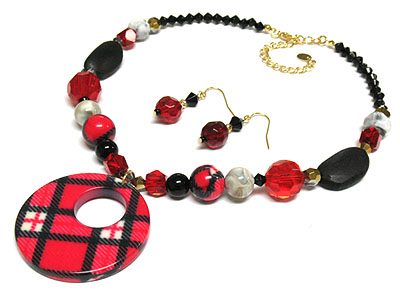 Dandy checker pattern donut pendant and beads ball necklace and earring set