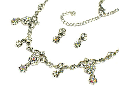 Austrian crystal flower necklace and earring set