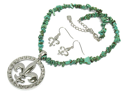 Fleur de lis pendant green turquoise necklace and earring set