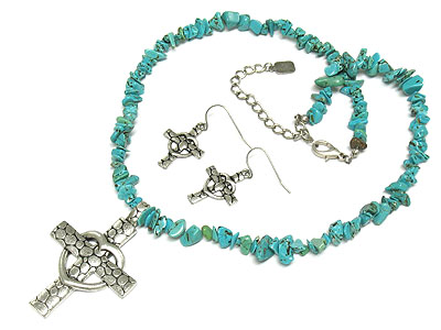 Cross and heart pendant green turquoise necklace and earring set