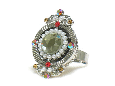 Antique design crystal deco fashion ring