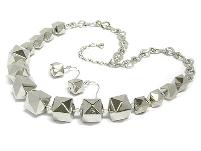 Metal cube necklace and earring set