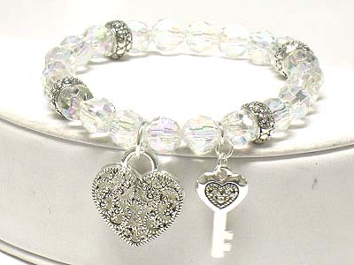 Filigree lock heart and message in back side charm and key beaded elastic bracelet