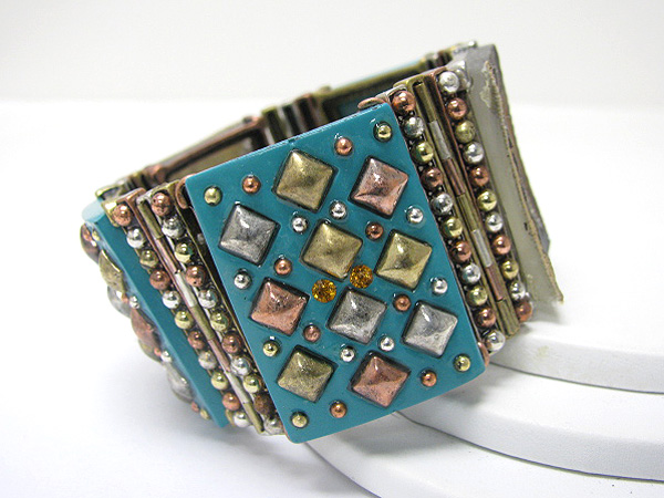 Crystal and metal stud acryl bar stretch bracelet