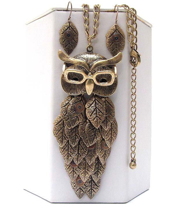 Crystal eyed with metal glasses and multi metal feather drop large owl necklace earring set