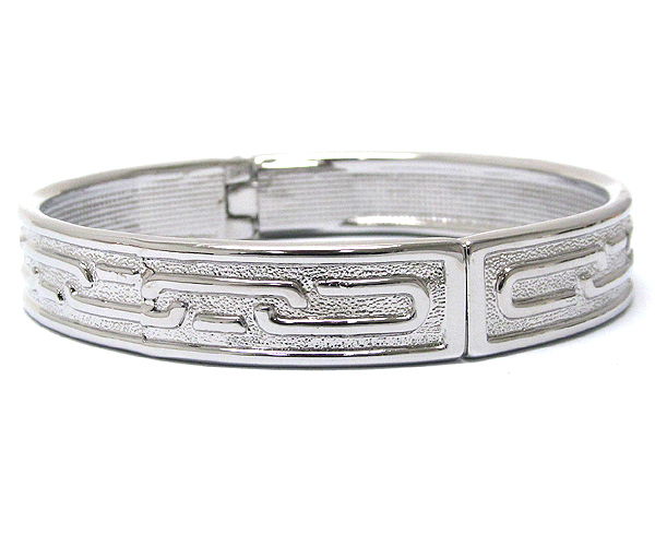 Sandy texture metal hinge bangle