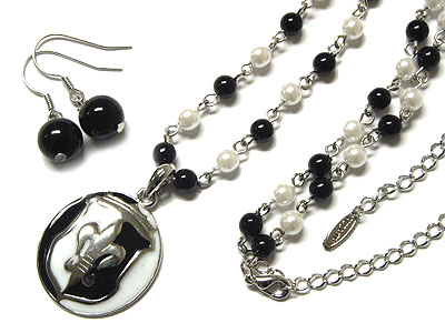 Epoxy fleur de lis shield pendant pearl beads string necklace and earring set