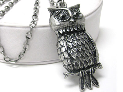 Crystal stud antique metal owl pendant long chain necklace