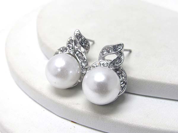 Crystal and pearl drop earring