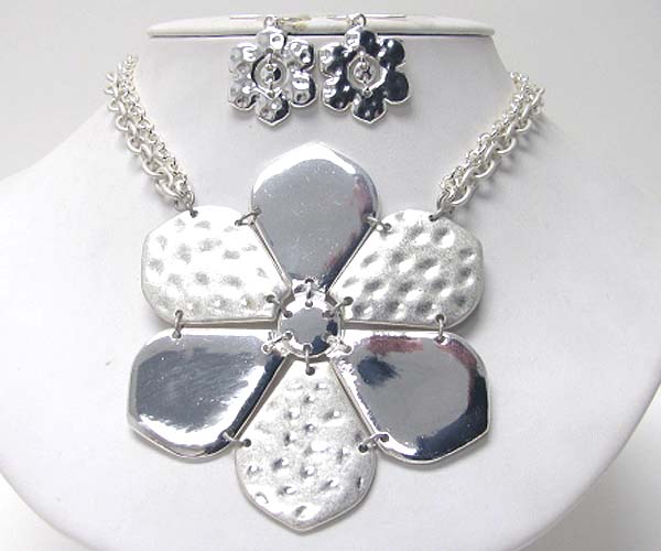 Large metal flower pendant necklace earring set