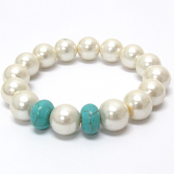 Turquoise and pearl mix stretch bracelet