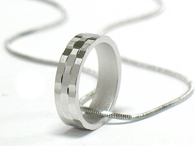 Made in korea whitegold plating facet cut metal ring peandant neckalce