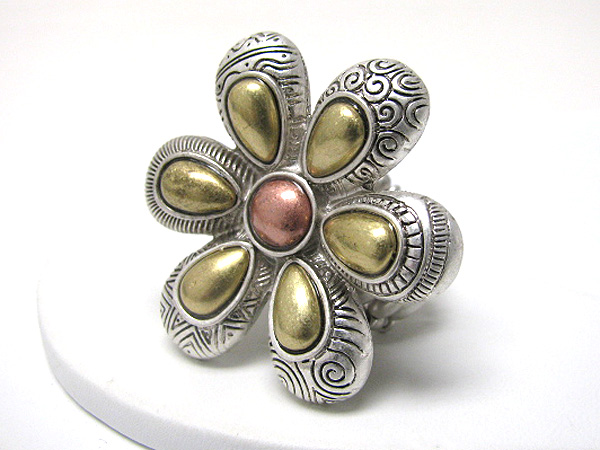 Tri tone textured metal flower stretch ring