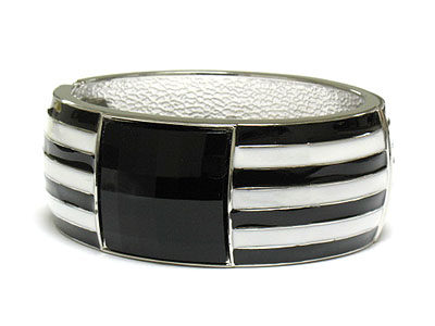 Enamel stripe metal hinge style bangle