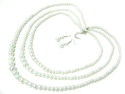 Triple layer pearl beads necklace and earring set