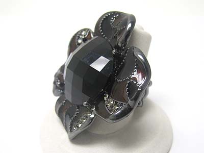 Crystal stud facet acryl and epoxy metal stretch ring