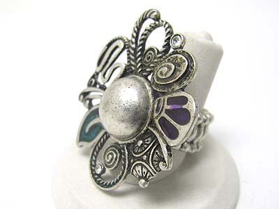 Antique style burnish metal flower stretch ring