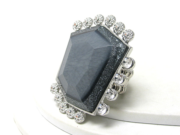 Crystal and facet stone cocktail stretch ring