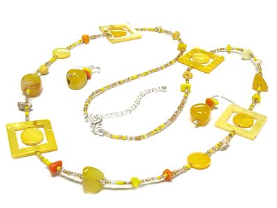 Multi square shell frame and disk and glass stone seed beads necklace and earring set