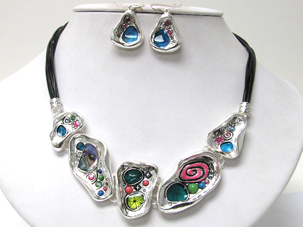 Bead and enamel art deco metal disk link neckalce earring set