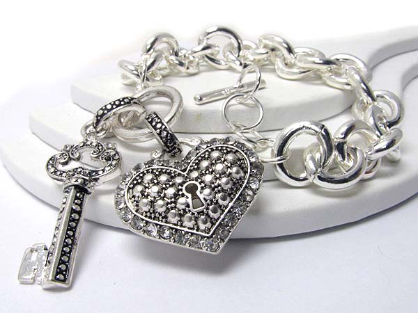 Key and casting heart lock charm chain link bracelet