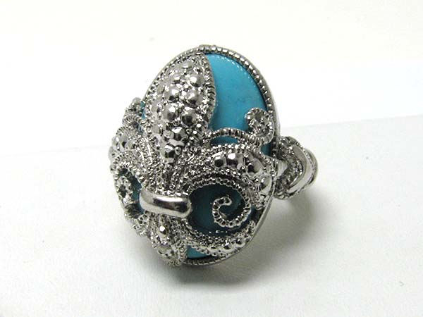 Stone and metal fleur de lis stretch ring