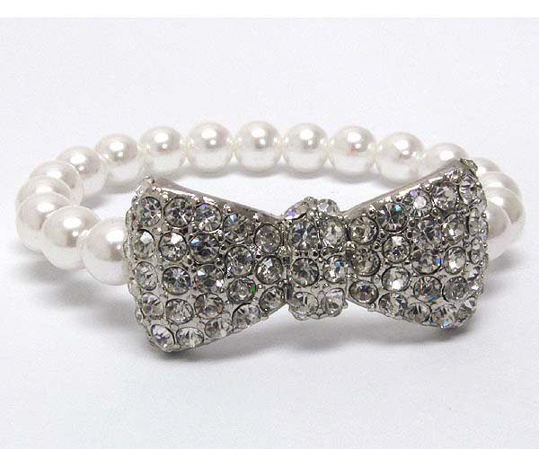 Crystal bow with multi pearl stretch bracelet