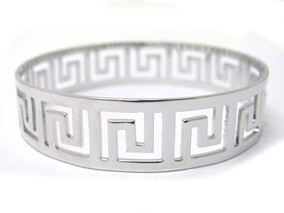 Pattern cut out metal bangle