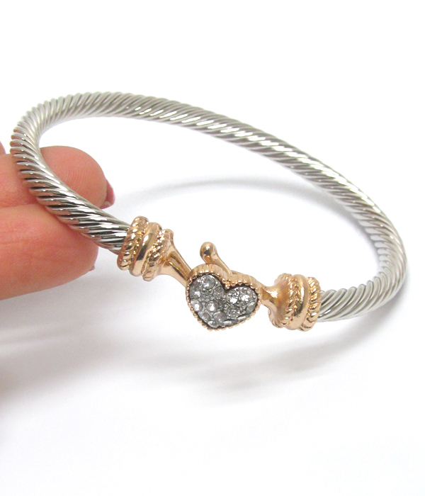 Crystal heart and designer pattern bangle bracelet