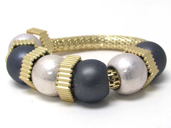 Multi metal ball and hexa ring link stretch bracelet