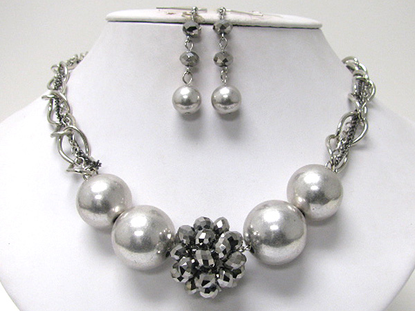 Metallic beads cluster ball and metal ball link necklace earring set