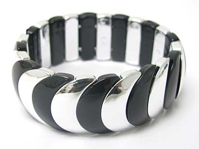 Metal and acryl disk stretch bracelet